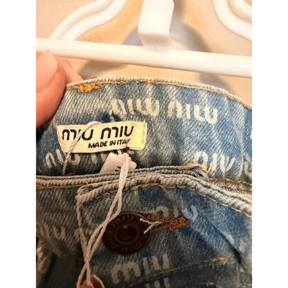 MIU MIU Shorts - Picture 8 of 9